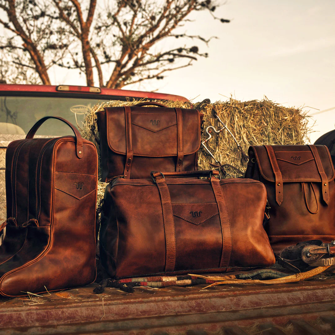 Kineño Leather Boot Bag - Image 6